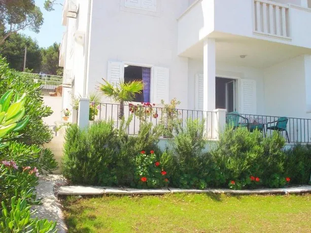 Sea Star Apartment - Image 1
