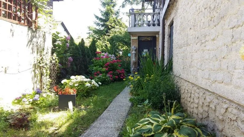 Sunflower Accommodation - Image 1