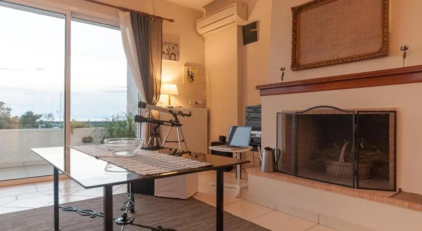 Sunset Sea View Apartment - Image 1
