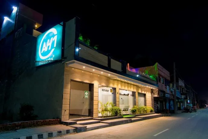AH1 Hotel - Image 1