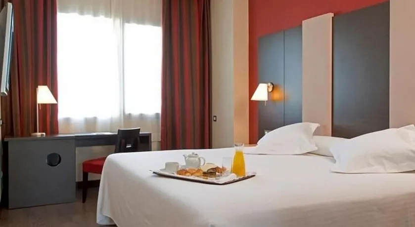 Agustinos Hotel - Image 1
