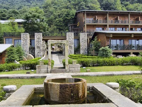 Dabie Mountain Village Resort - Image 1
