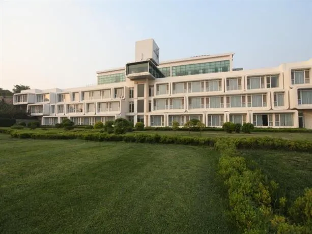 Tiantai Hot Spring Resort Hotel - Qingdao - Image 1