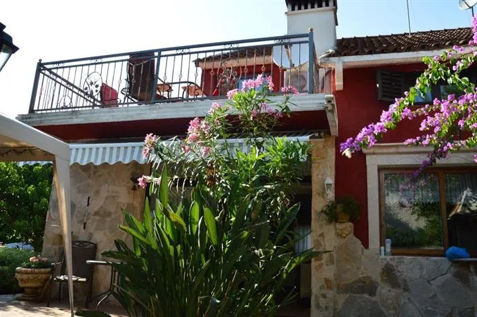 Guest House Provence - Image 1