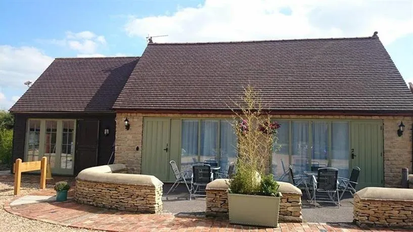 Panshill Leisure - Image 1