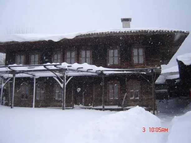 Hadjigergy's Guest House - Image 1