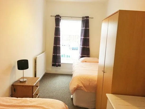 Irvine House Serviced Accommodation - Image 1