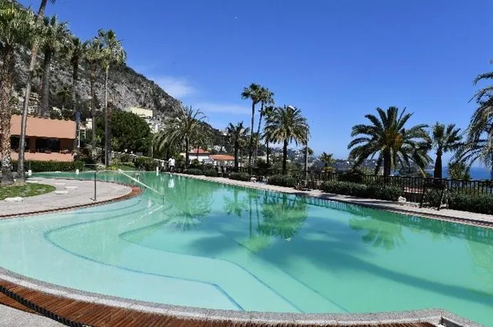 Luxurious apartment in Monaco - Image 1