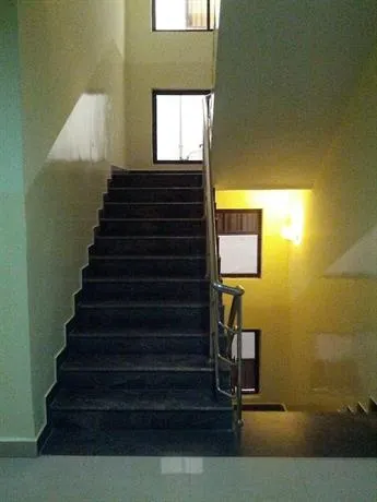 Hotel O Citi Business Hotel - Image 1
