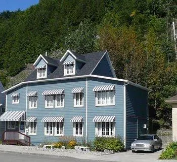 Couette et Cafe Champlain - Image 1