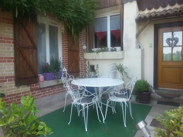 La Glycine - Image 1