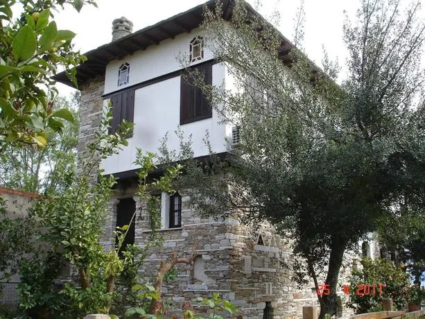 Villa Tama - Image 1