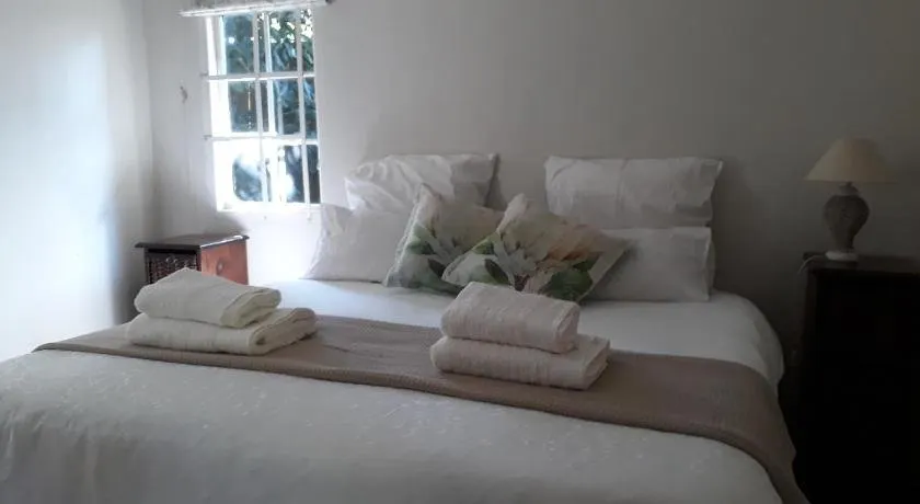 Apartment Chapel Road - Image 1