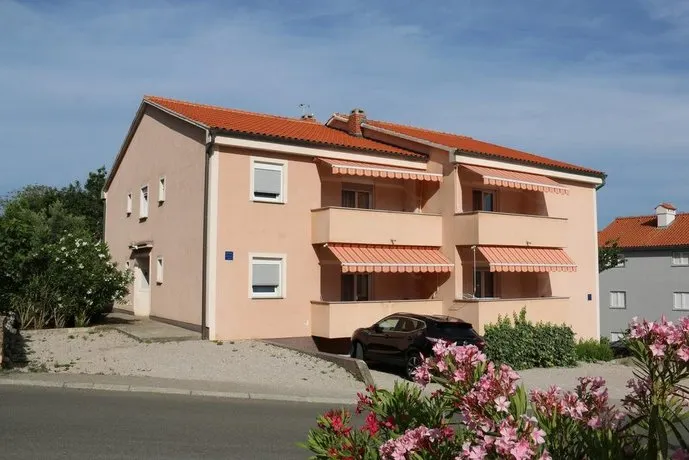 Apartments Estee Soline - Image 1