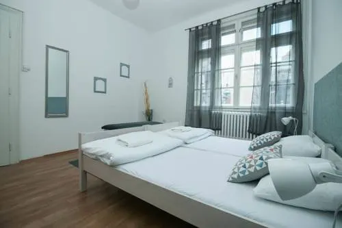 Hostel 21 - Image 1