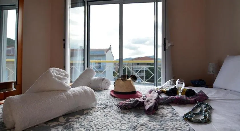 Elegant apartment near the beach - Image 1