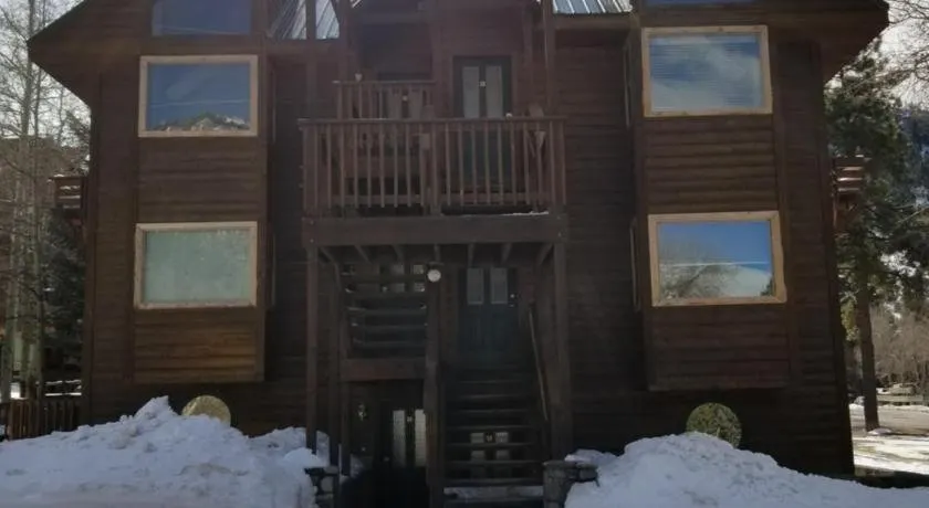 Alpenglow Vacation Rentals - Image 1