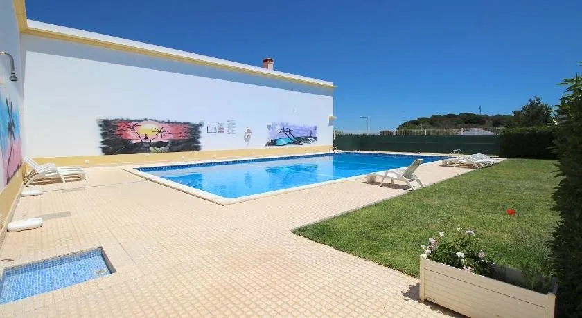Magnifique appartement a 400 metre des plages - Image 1