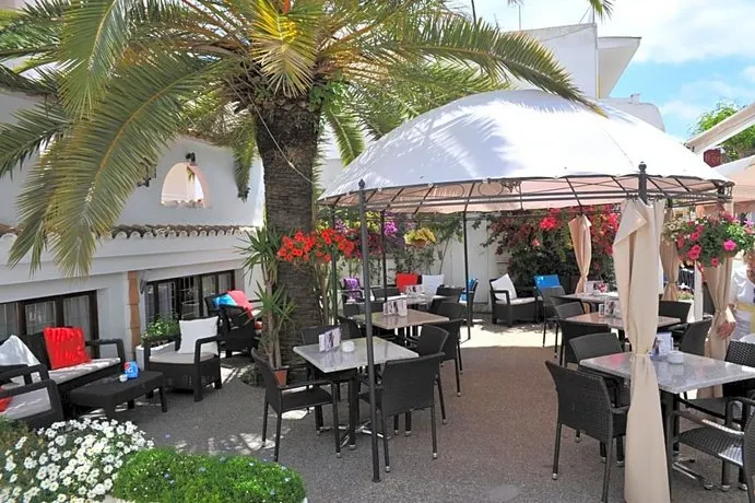 Hotel Antares - Image 1