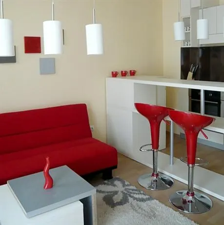 Marrinella Apartments - Image 1