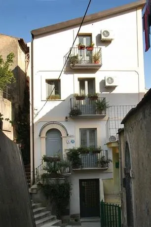 B&B Adriana - Image 1