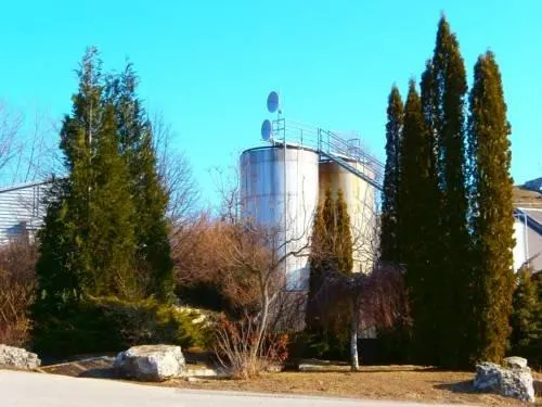 Hilltop Borhotel - Image 1