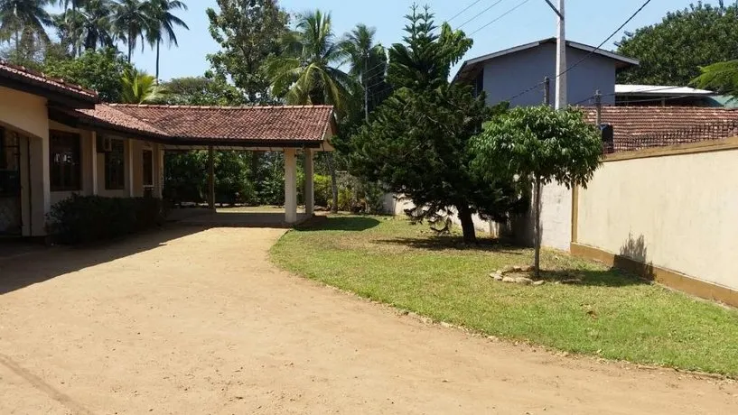 Bungalow 7 - Image 1