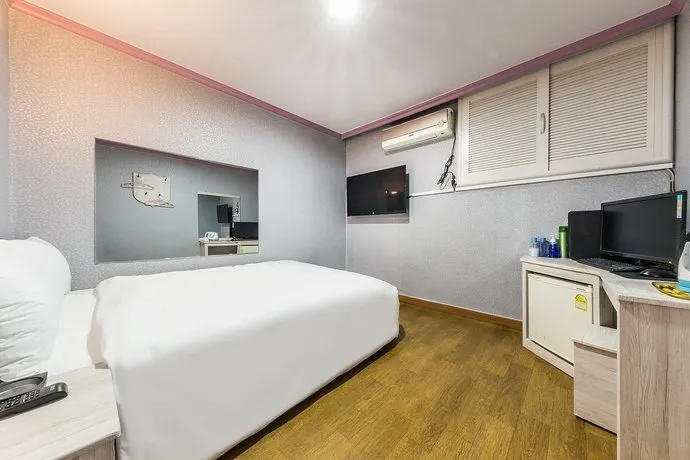 DANGSAN GANGNAM MOTEL - Image 1