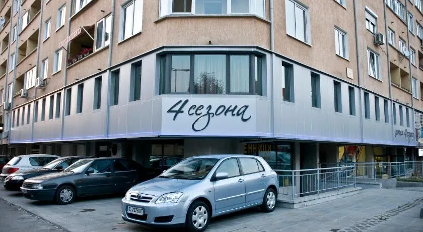 Hotel 4 Zona - Image 1