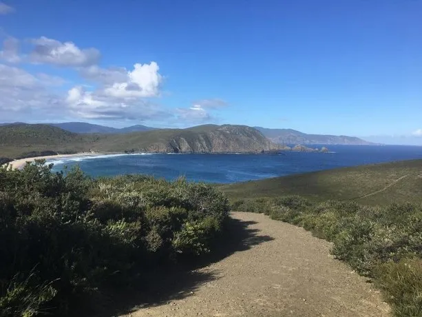 Bruny Ocean Cottage - Image 1
