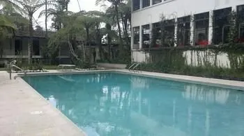 Hotel Posada Montana del Quetzal - Image 1