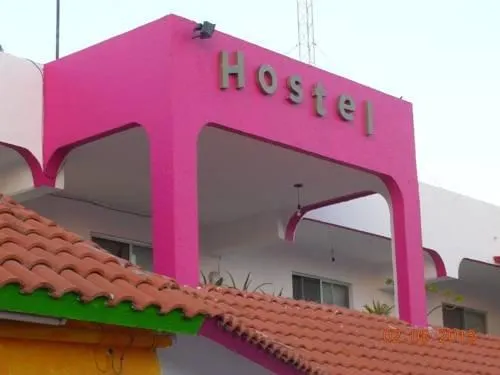 Hostal Plaza Isla Mujeres - Hostel - Image 1