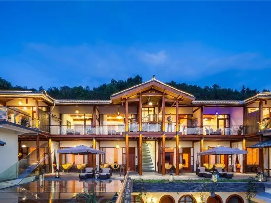 Linghe Yunheshun Panoramic Inn - Image 1