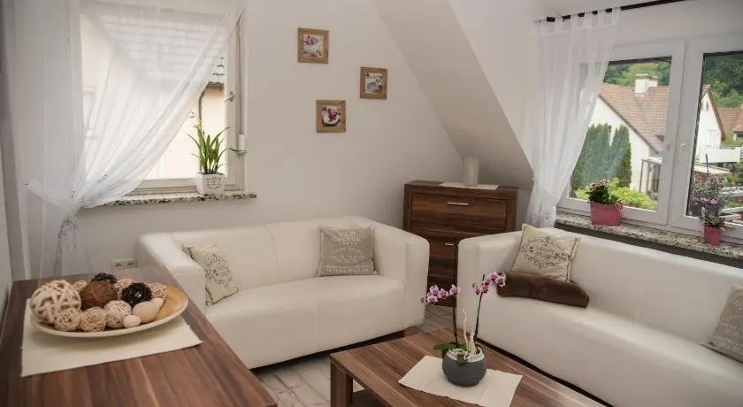 Ferienwohnung "Hirsch Hüsli" - Image 1