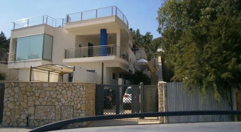 Casa Serra - Image 1