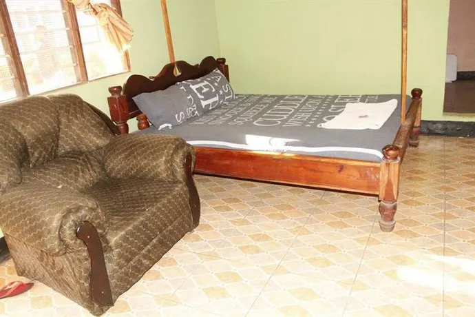 Mbweni Grocery & Lodge - Image 1