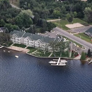 Sunset Shores Resort Cadillac - Image 1