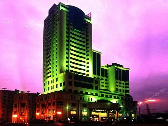 Transcentury Hotel - Image 1