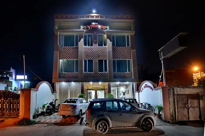 Hotel GK President - Image 1