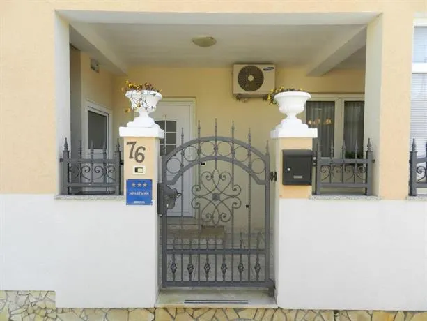 Apartments Villa Doris - Image 1