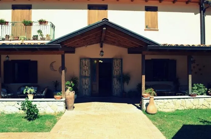 Agriturismo Uzzano - Image 1