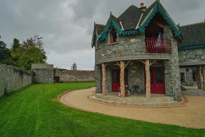 Castle Gardens - Image 1