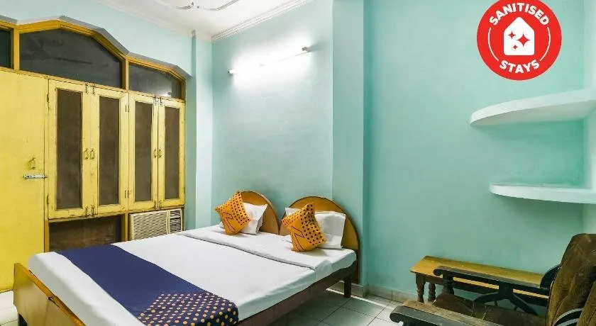 Hotel Snow White by OYO Rooms - Image 1
