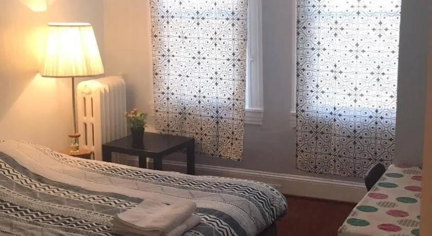 comfort & charm in the johns hopkins uni - Image 1