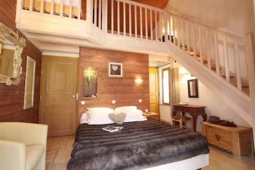 Hotel - Apart'hotel Les Chalets de la Meije - Image 1