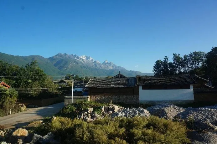 Cantonese Garden - Image 1