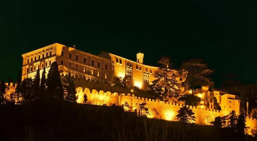 Il Borgo dei Laghi - Image 1