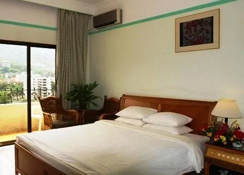 Wuzhishan Resort Hotel - Image 1