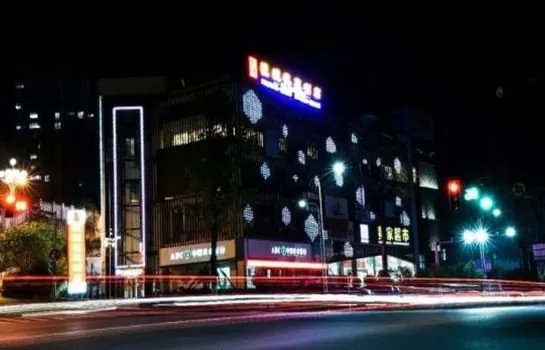 Mancheng Huayuan Hotel - Image 1