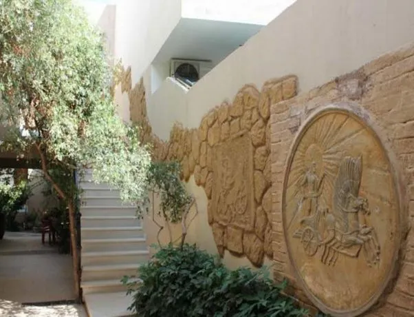Eva Studios & Apartments - Image 1